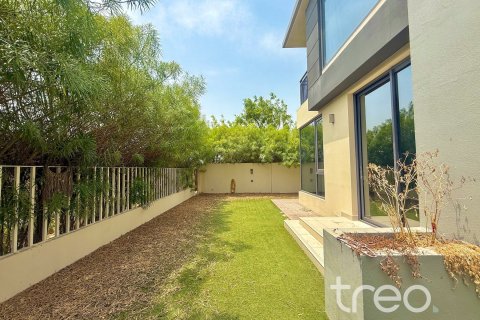 Townhouse de 4 dormitorios en Maple 2, UAE No. 173992 5