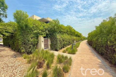 Townhouse de 4 dormitorios en Maple 2, UAE No. 173992 6
