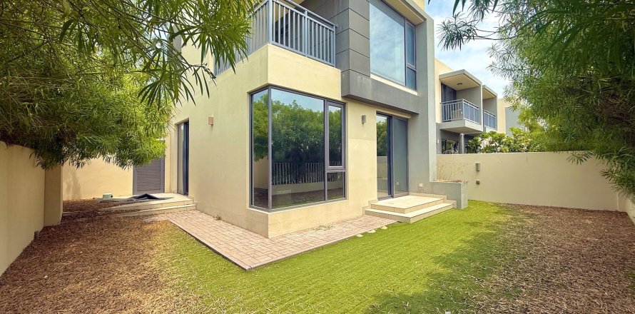 Townhouse de 4 dormitorios en Maple 2, UAE No. 173992