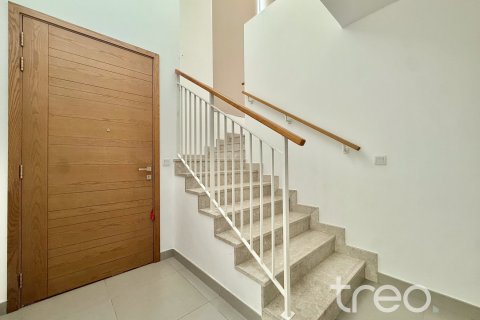 Townhouse de 4 dormitorios en Maple 2, UAE No. 173992 17