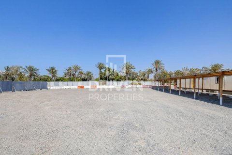 Land de 3308m² en Emirates Hills, UAE No. 84578 2