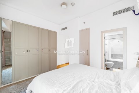 Квартира с 3 спальнями №128303 16