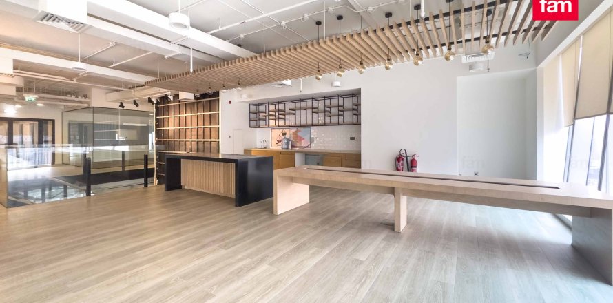 928.1m² Office in Business Bay, UAE No. 143571