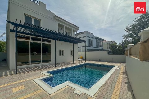 5 bedrooms Villa in Dubai, UAE No. 143573 24