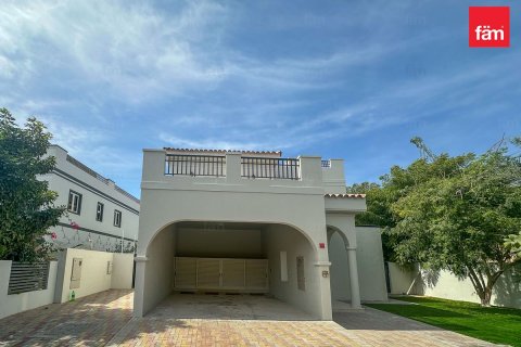 5 bedrooms Villa in Dubai, UAE No. 143573 6