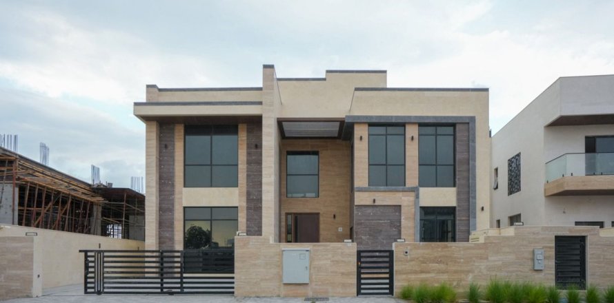 Commercial property de 6 chambres à Yas Acres, UAE No. 79990