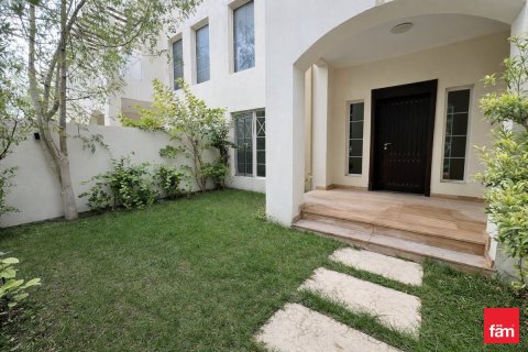 5 bedrooms Townhouse in Dubai, UAE No. 210695 4
