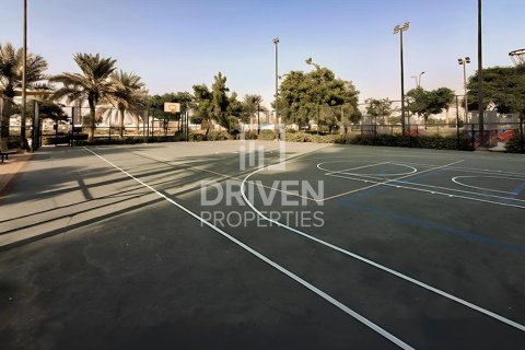 Apartment de 2 dormitorios en EMAAR South, UAE No. 189735 17