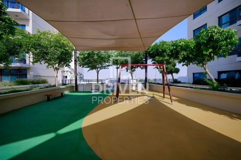 Apartment de 2 dormitorios en EMAAR South, UAE No. 189735 15