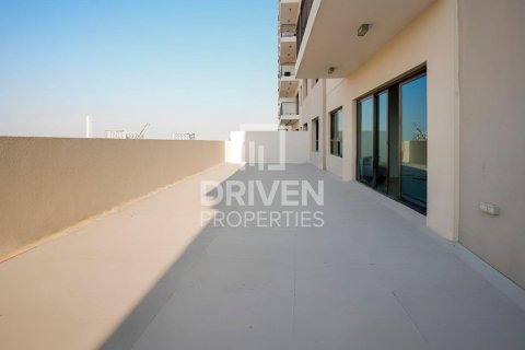 Apartment de 2 dormitorios en EMAAR South, UAE No. 189735 13