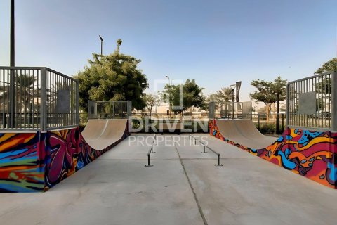 Apartment de 2 dormitorios en EMAAR South, UAE No. 189735 14