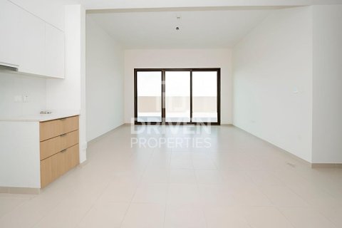 Apartment de 2 dormitorios en EMAAR South, UAE No. 189735 4