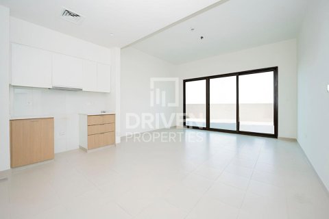 Apartment de 2 dormitorios en EMAAR South, UAE No. 189735 3