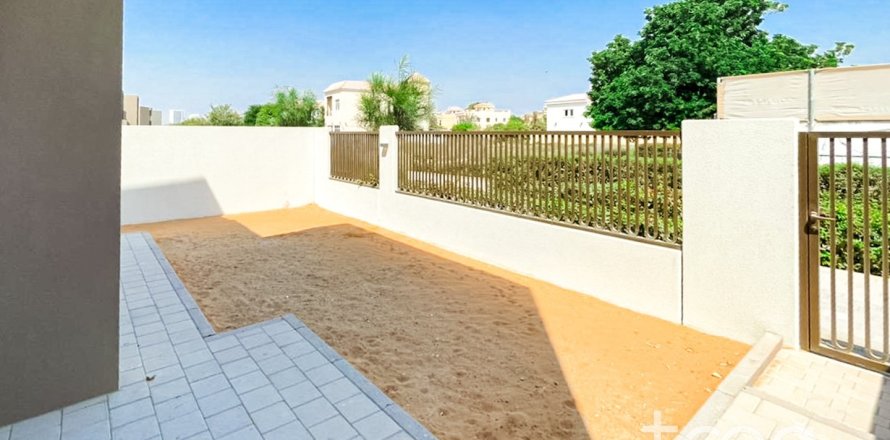 4 غرف نوم فيلا في دبي, الإمارات العربية المتحدة رقم 173630