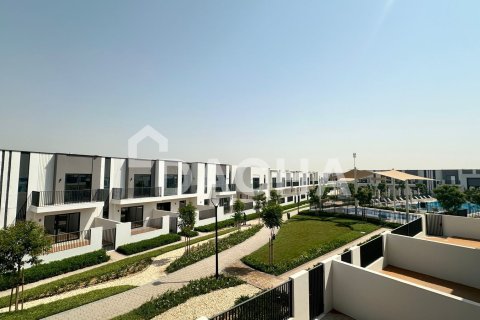 4 غرف نوم تاون هاوس في EMAAR South, الإمارات العربية المتحدة رقم 155638 3