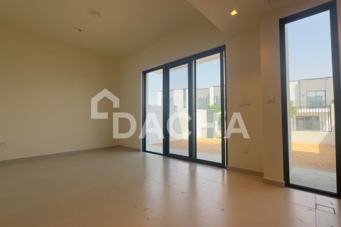 Townhouse de 3 chambres à EMAAR South, UAE No. 155637 3