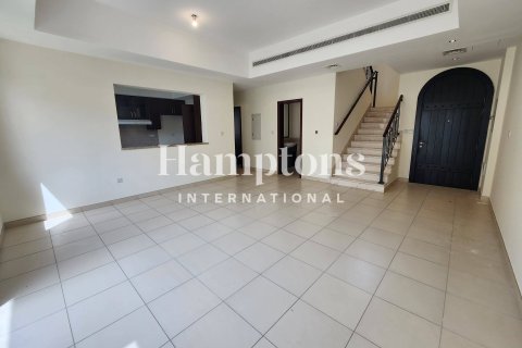 Villa de 3 dormitorios No. 118991 5