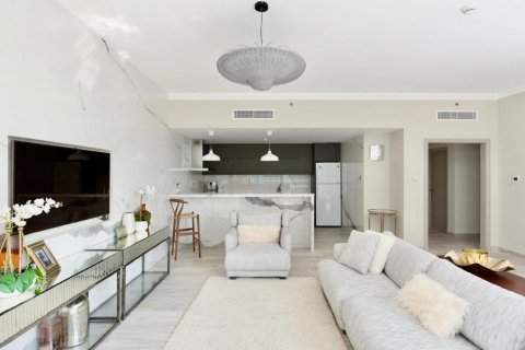 Квартира с 3 спальнями в Джумейра Бич Резиденс, ОАЭ №137517 3