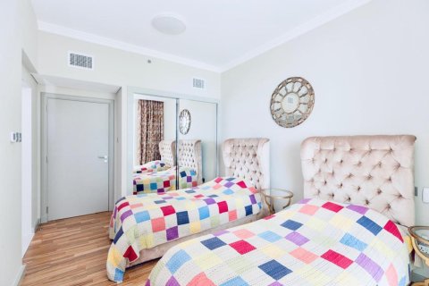 Квартира с 3 спальнями в Джумейра Бич Резиденс, ОАЭ №137517 11