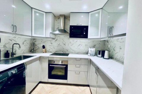 Квартира с 1 спальней в Shoreline Apartments, ОАЭ №137519 8