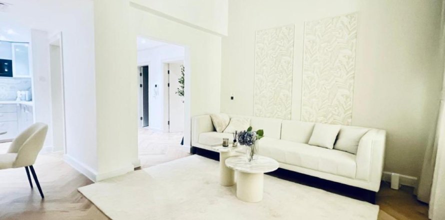 Квартира с 1 спальней в Shoreline Apartments, ОАЭ №137519