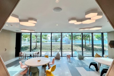 Квартира с 2 спальнями в Zabeel, ОАЭ №137518 17