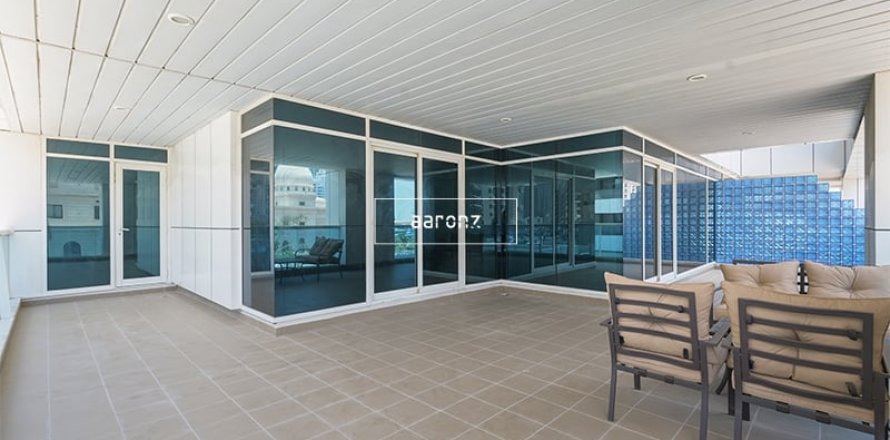Apartment de 2 dormitorios en Dubai Marina, UAE No. 102122