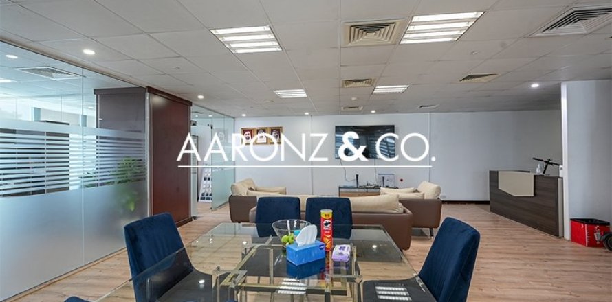 160m² Office in Bayswater, UAE No. 145070