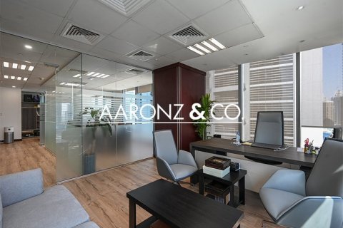 160m² Office in Bayswater, UAE No. 145070 3