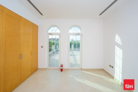 4 bedrooms Villa in Jumeirah Park, UAE No. 199408 15