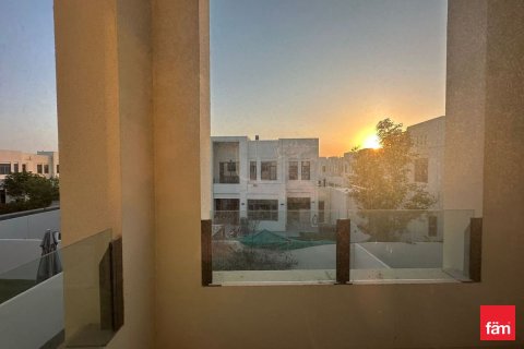 3 bedrooms Townhouse  No. 116018 2