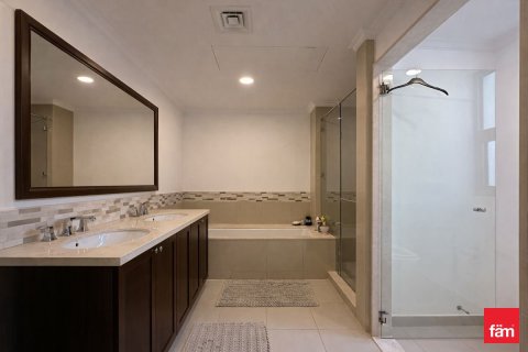 Вилла с 3 спальнями в Дубай, ОАЭ №149259 12