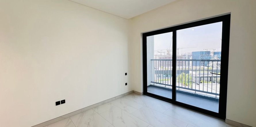 2 bedrooms Apartment in Dubai, UAE No. 169076
