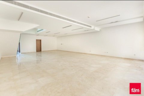 Villa de 4 dormitorios  No. 125122 7