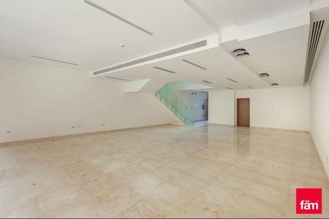 Villa de 4 dormitorios  No. 125122 17