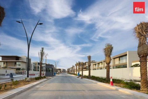 Villa de 4 dormitorios  No. 125124 3