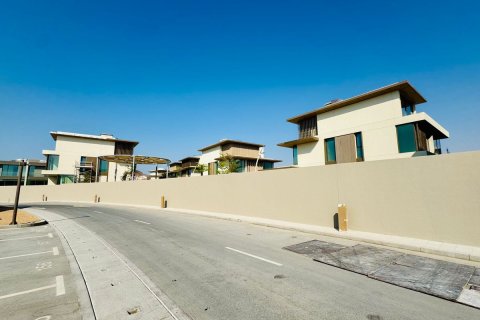 Villa de 4 dormitorios  No. 125124 8