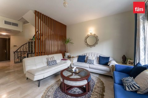 Townhouse de 5 dormitorios  No. 125121 3