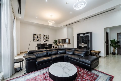 2 bedrooms Penthouse in Downtown Dubai (Downtown Burj Dubai), UAE No. 203535 4