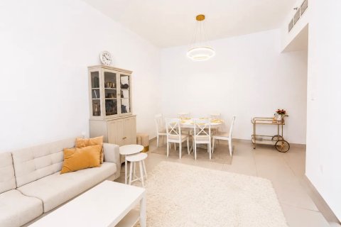 Apartment de 2 dormitorios en Dubai, UAE No. 203529 5