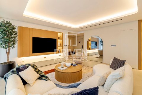 Квартира с 3 спальнями в City Walk, ОАЭ №137709 10