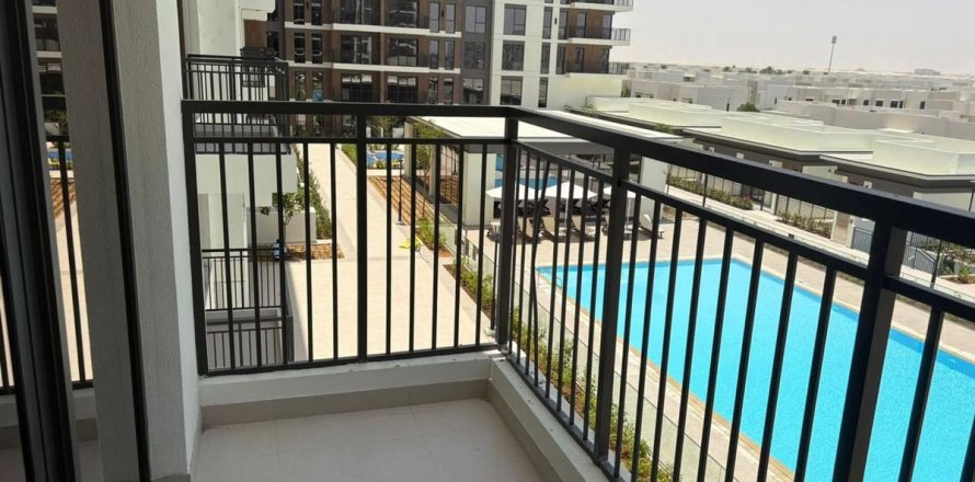 2 bedrooms Apartment in Town Square, UAE No. 166224