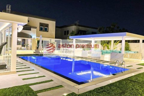 Villa de 3 chambres  No. 109817 18