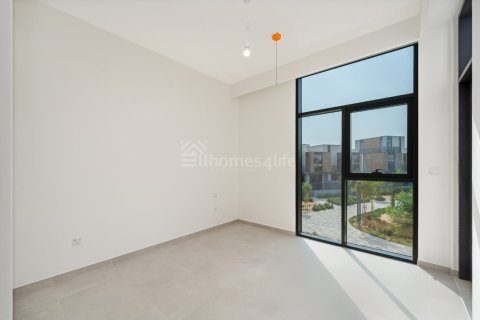 3 bedrooms Villa in Mudon, UAE No. 151448 8