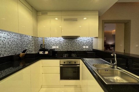 2 bedrooms Hotel Apartment in Aykon City, UAE No. 151453 12