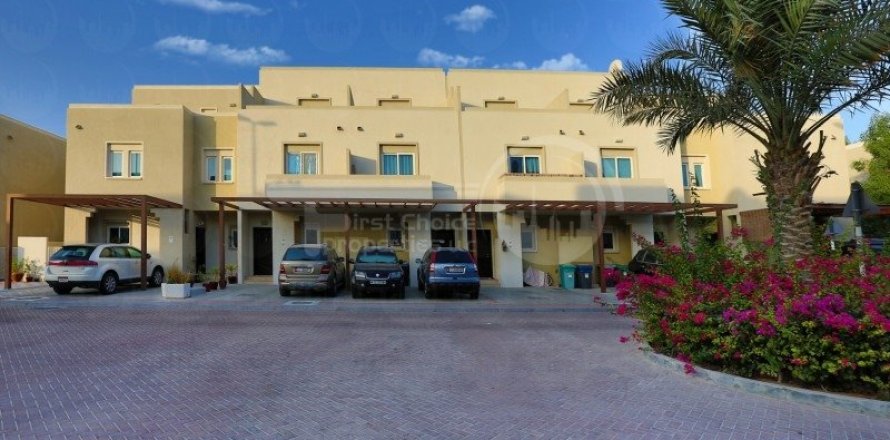 3 غرف نوم فيلا في أبو ظبي, الإمارات العربية المتحدة رقم 13296