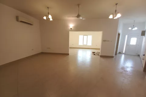 3 bedrooms Villa in Muscat, Oman No. 104841 5