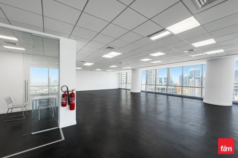 294m² Office in Business Bay, UAE No. 163176 12