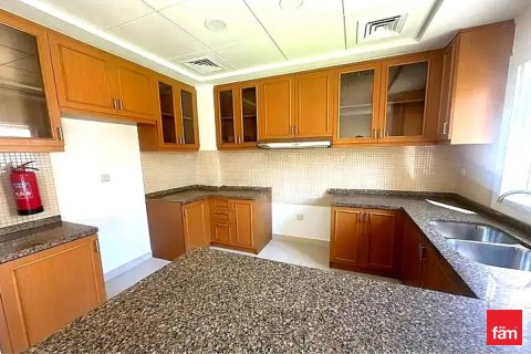 3 bedrooms Townhouse  No. 117852 6