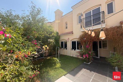 3 bedrooms Townhouse  No. 117852 2